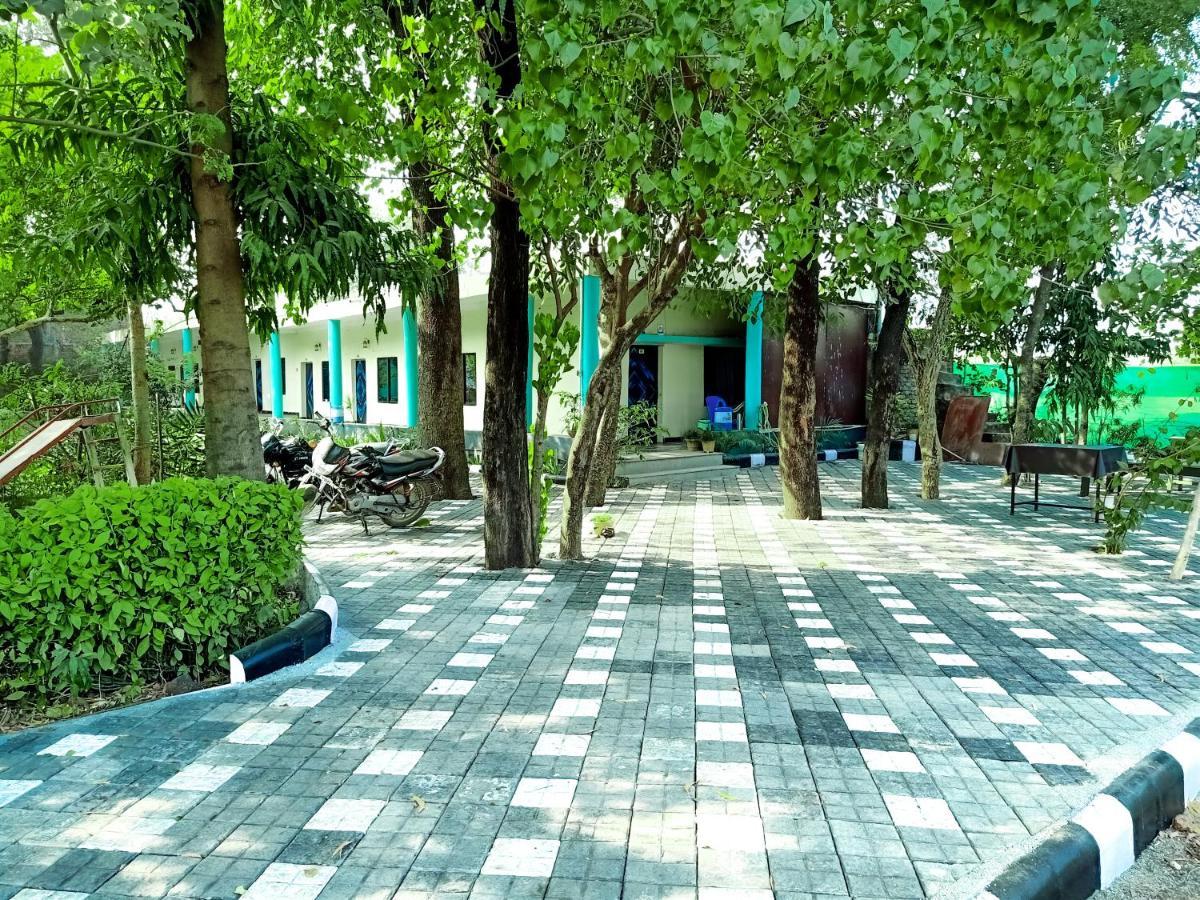 Hotel Green Park Jabalpur Exterior photo